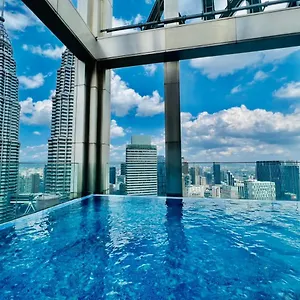 Comfort Suites Klcc By Tropicana Apartment